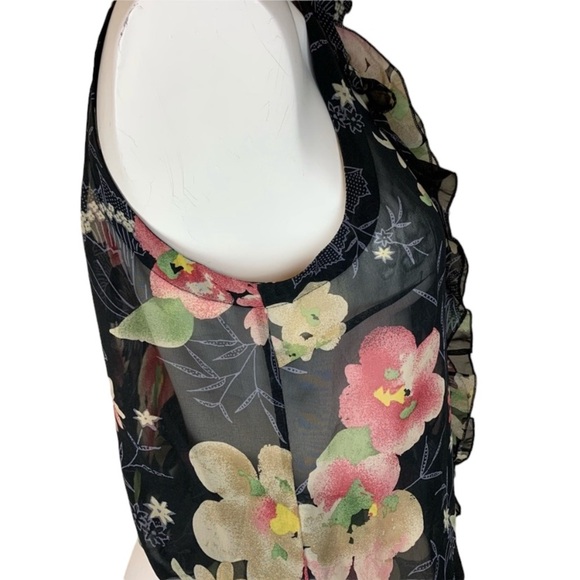 21 Sleeveless Blouse - Small - Picture 3 of 7